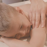 La meilleure huile de massage pour enfants et bébés